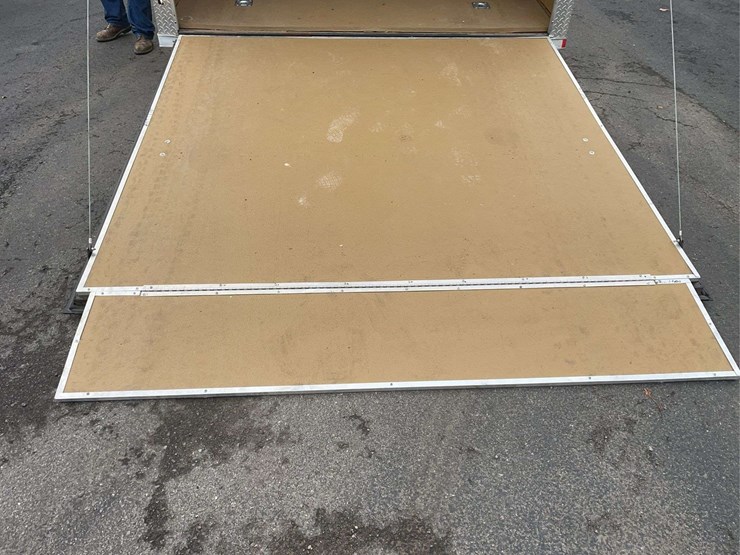 2022-freedom-enclosed-52-ft-trailer-image-13