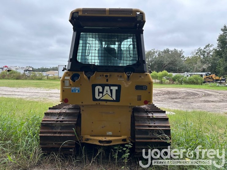 2017-caterpillar-d3k2-lgp-image-2