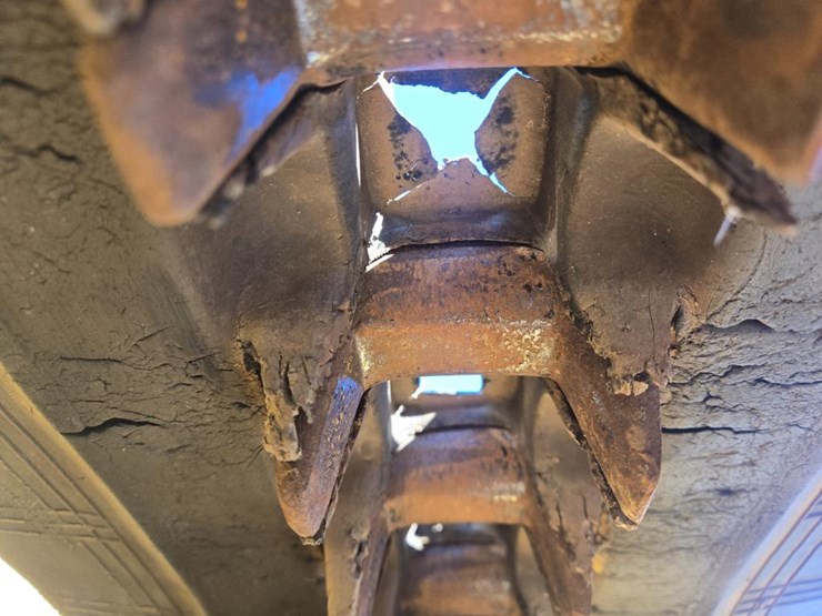 2020-caterpillar-259d3-image-42