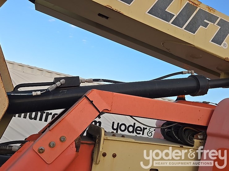 2015-jlg-600aj-image-70