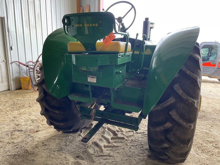 john-deere-830-image-5