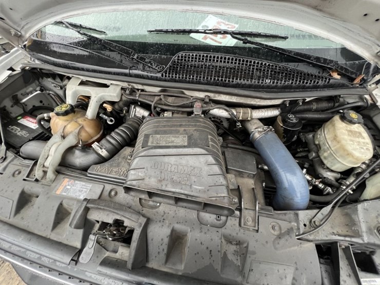 2015-chevrolet-express-paratransit-bus-image-14