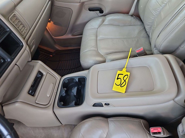 2002-chevrolet-2500-image-16