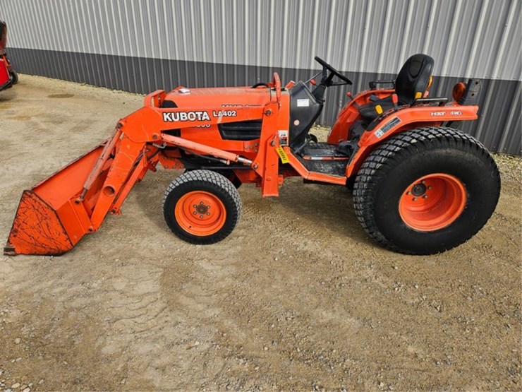 kubota-b7800-image-2