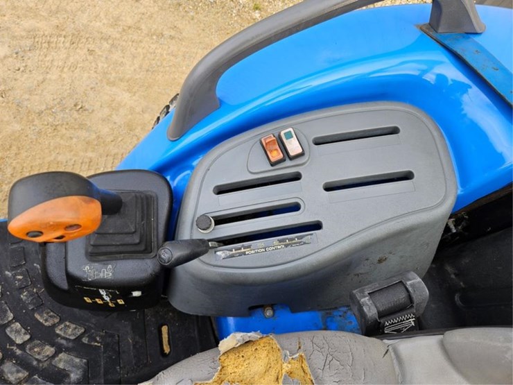 new-holland-tc45da-image-29