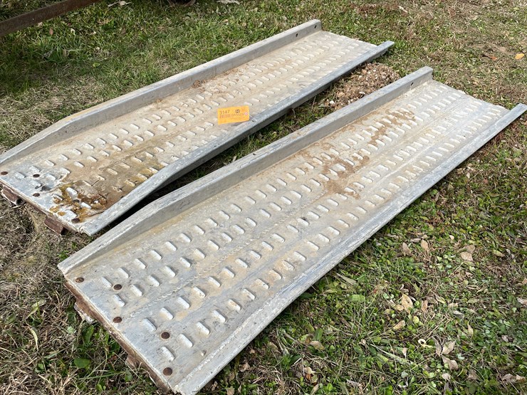 #3147-•-(2)-aluminum-ramps-image-1