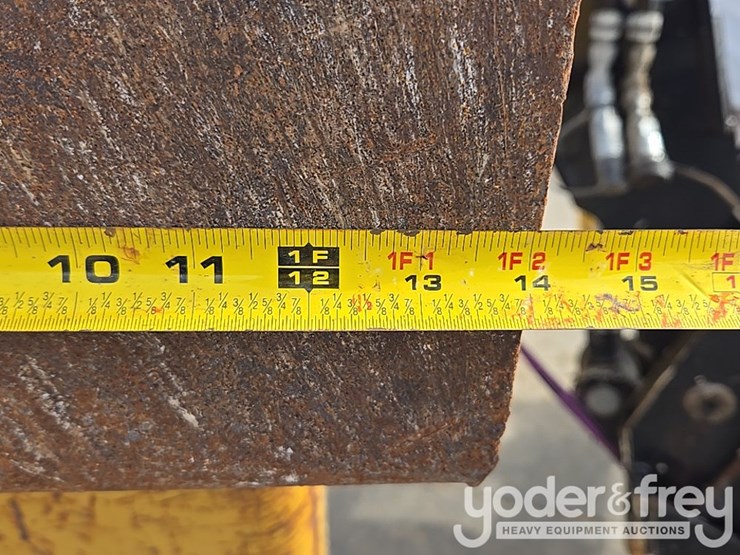 2019-caterpillar-tl1255d-image-24