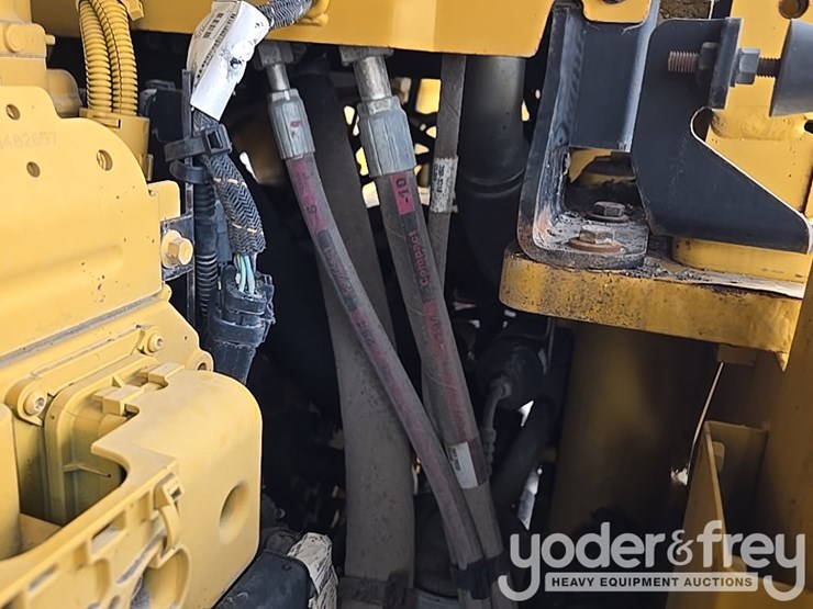 2014-caterpillar-938k-image-142