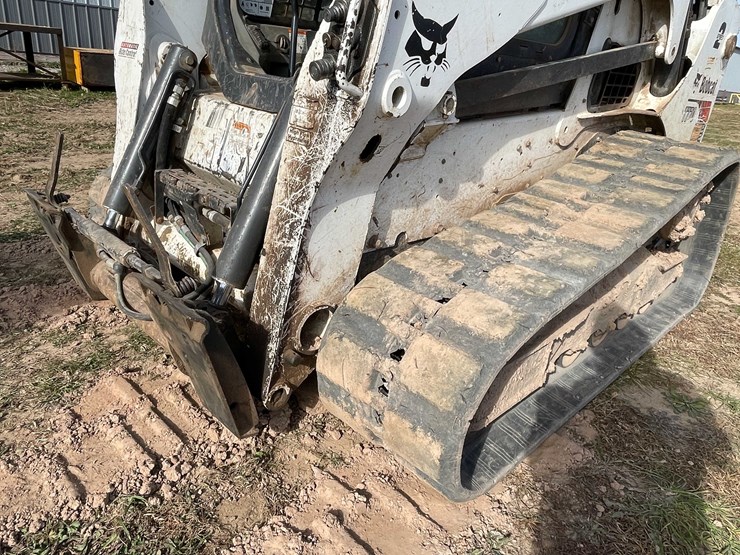 2017-bobcat-t770-image-9