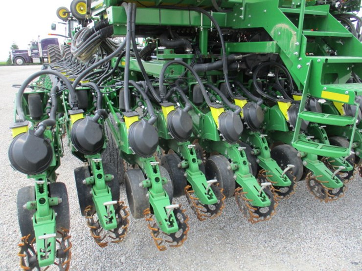 2016-john-deere-db60-image-113