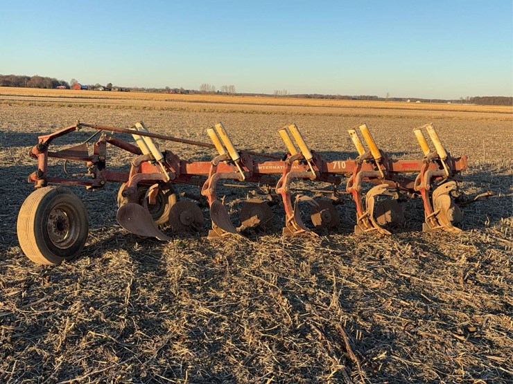 international-710-image-1