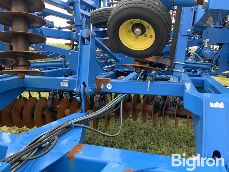 2012-landoll-7458-44-vt-plus-vertical-tillage-image-18