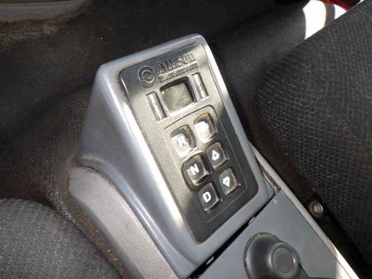 2018-peterbilt-220-image-26