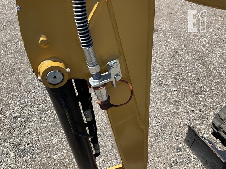 2022-caterpillar-300.9d-image-11