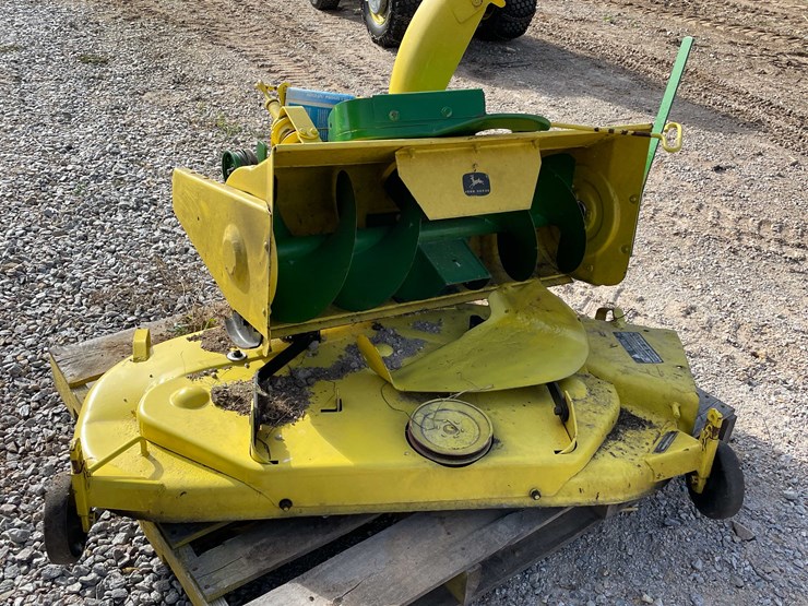 john-deere-212-image-25