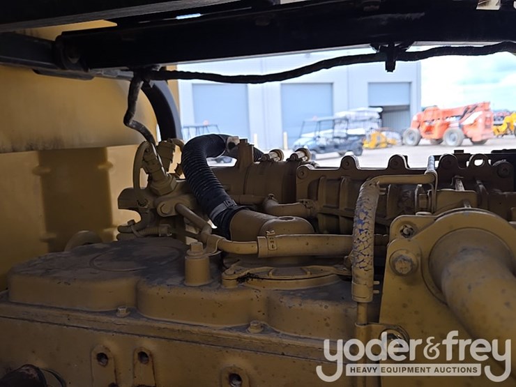 2014-caterpillar-938k-image-105