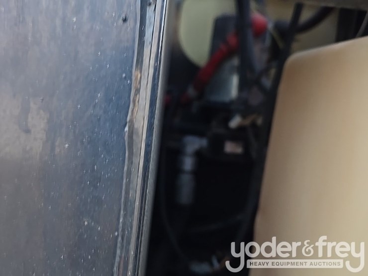 2015-jlg-600aj-image-84