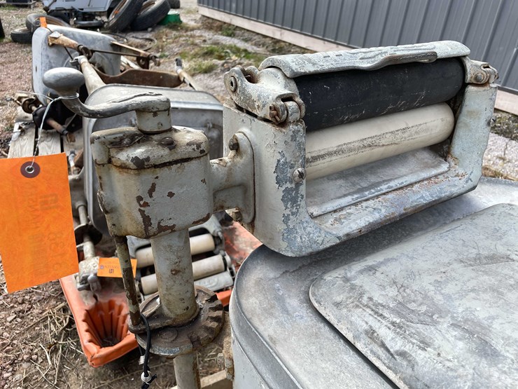 #3138-•-vintage-maytag-washing-machine-image-5