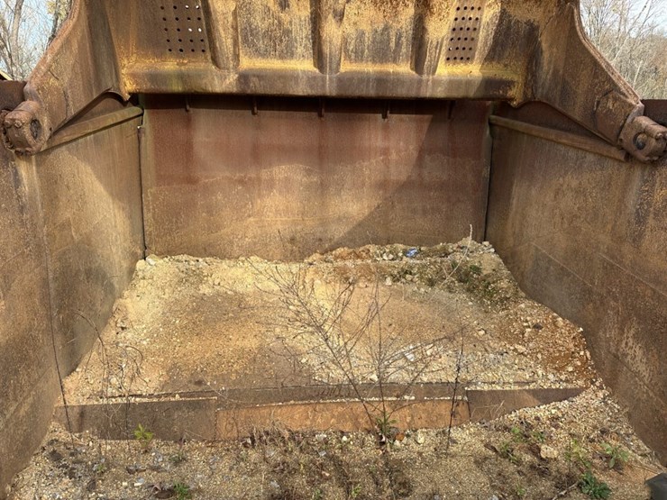 caterpillar-641-image-19