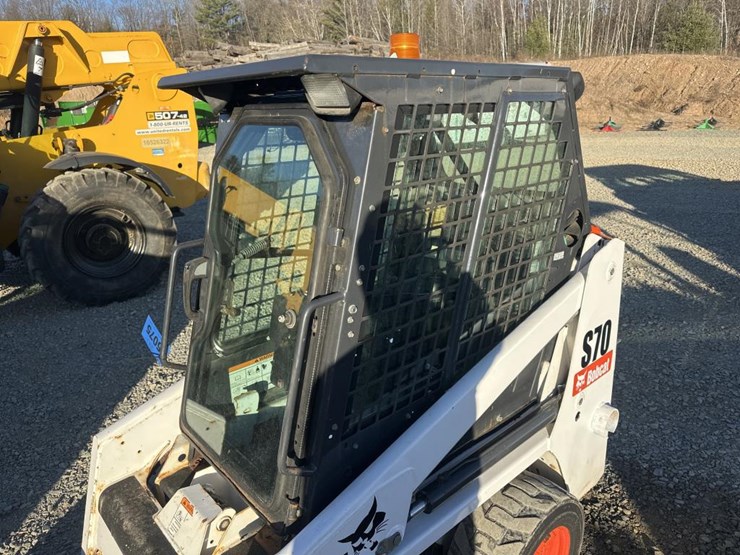 2015-bobcat-s70-image-9