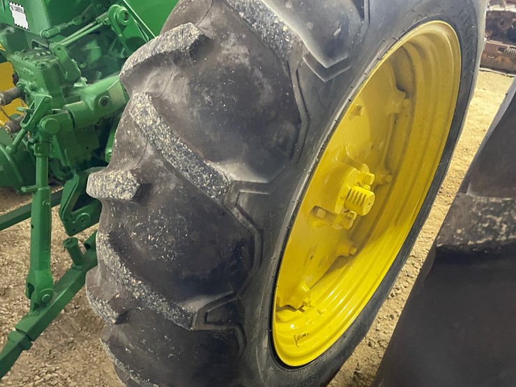 john-deere-530-image-14