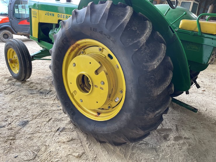 john-deere-830-image-18