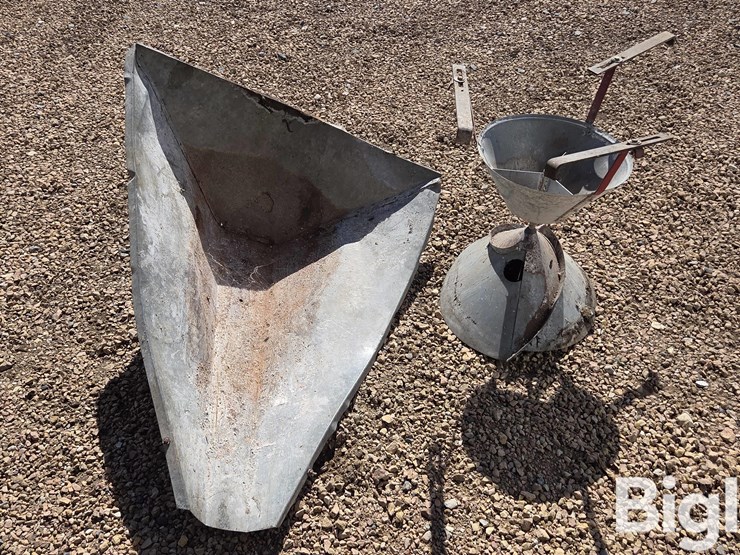 metal-auger-hopper-&-bin-spreader-image-6