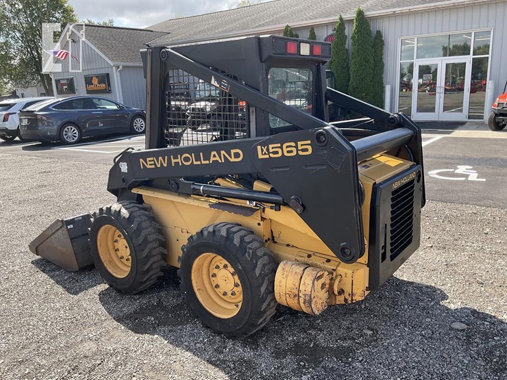 1998-new-holland-lx565-image-3