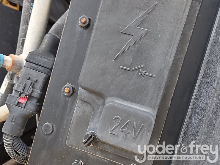 2014-caterpillar-938k-image-121