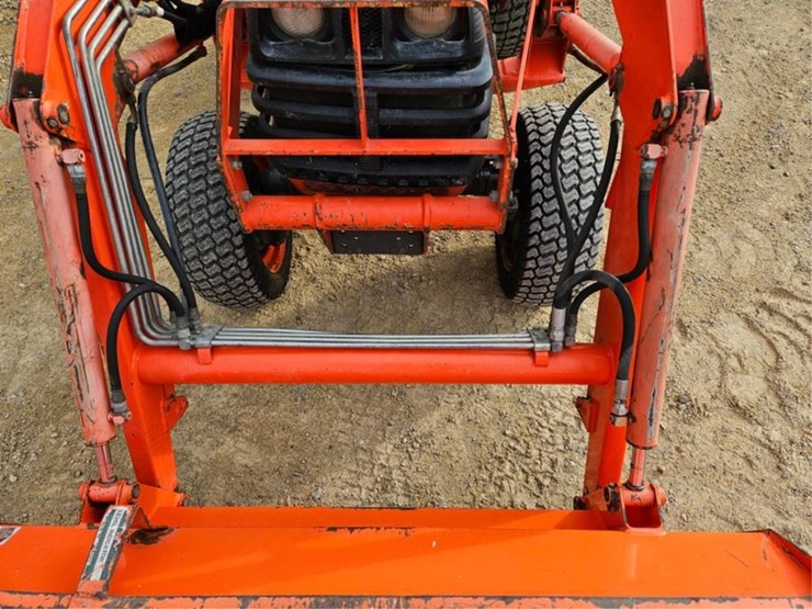 kubota-b7800-image-9