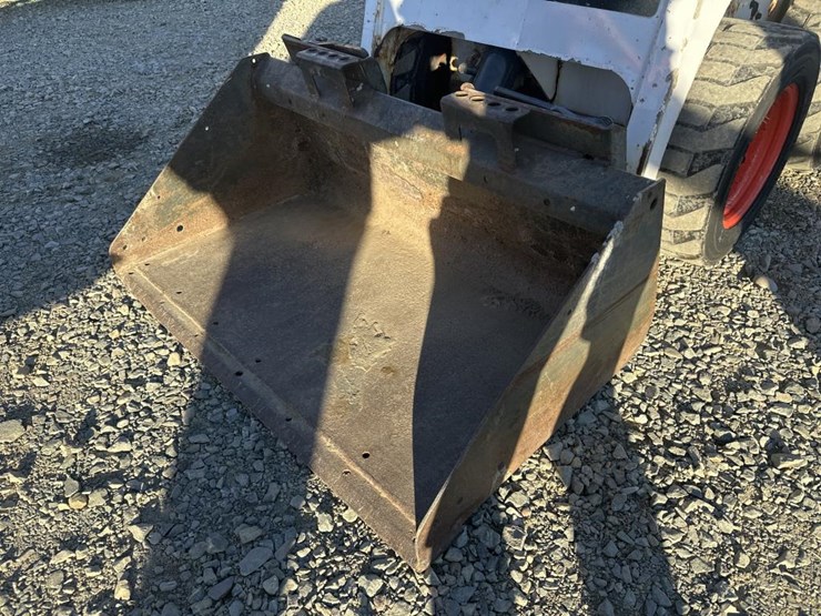 2015-bobcat-s70-image-23