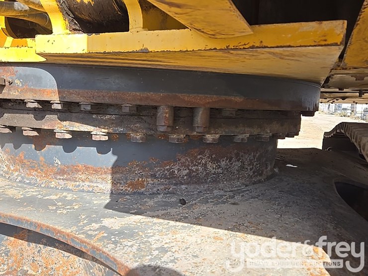 2018-komatsu-pc360-lc-11-image-23
