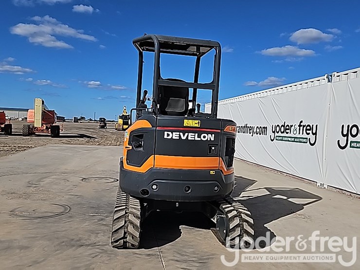 2024-develon-dx27z-7-image-4