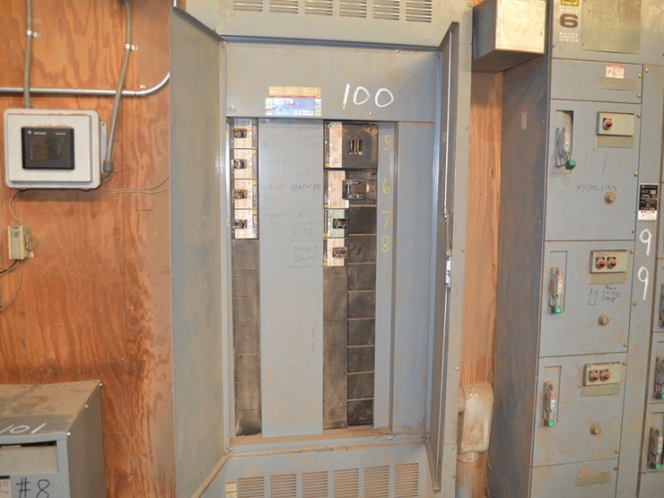 squaree-d-1200-amp-panel-board-w/-1-600-amp-w/-1-400-amp-w/-2-200-amp-w/-1-50-amp-w/-1-30-amp-w/-2-20amp-breakers-controls-resaw-area-image-1