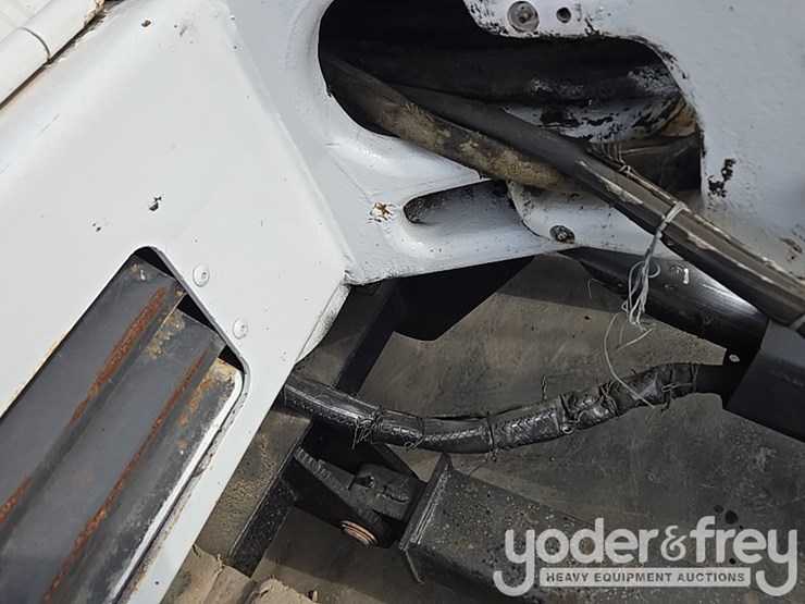 bobcat-331g-image-40