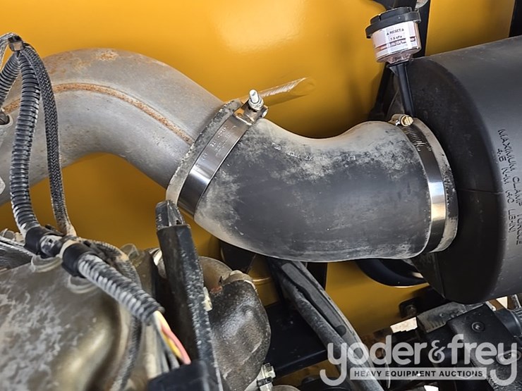 2019-caterpillar-tl1255d-image-89