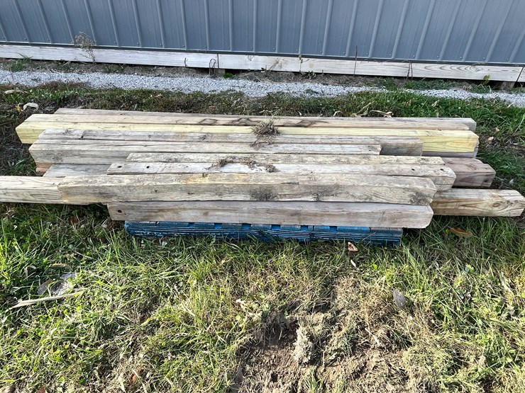 #3150-•-pallet-of-various-lumber-image-5