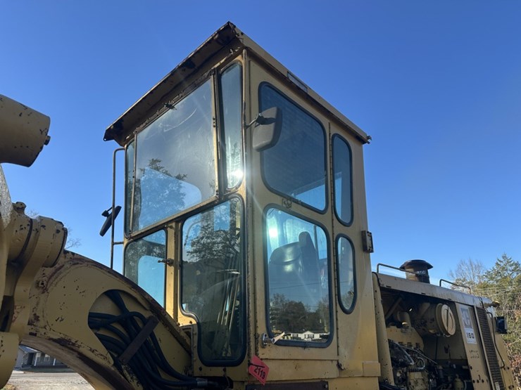 caterpillar-16g-image-9