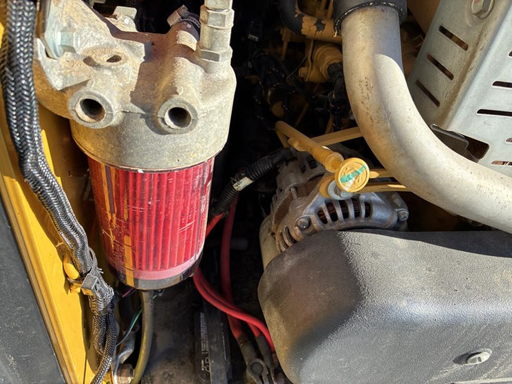 2018-caterpillar-259d-image-51