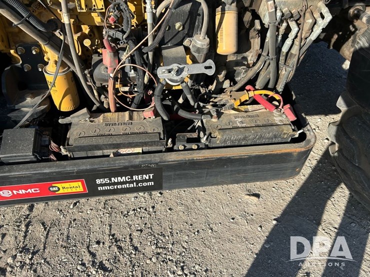 2012-caterpillar-tl1255c-image-34