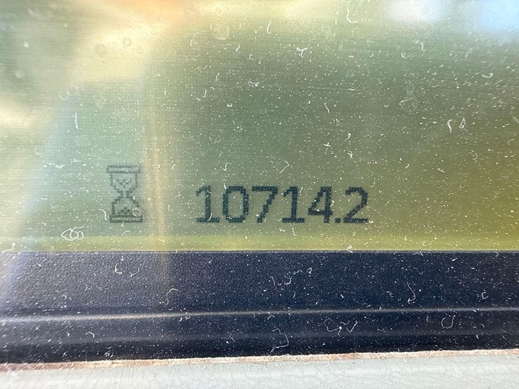 2015-caterpillar-745c-image-19