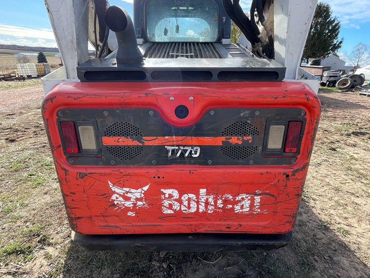 2017-bobcat-t770-image-20