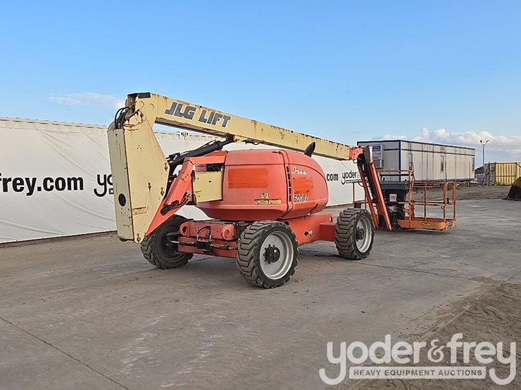 2015-jlg-600aj-image-6