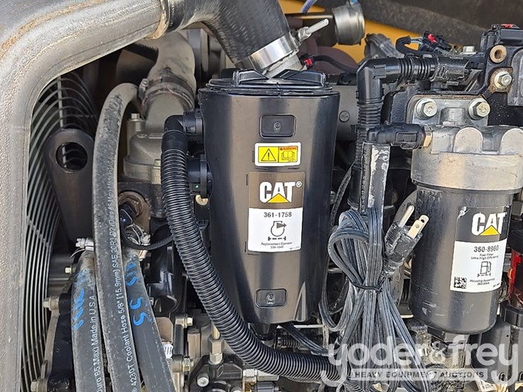 2019-caterpillar-tl1255d-image-85