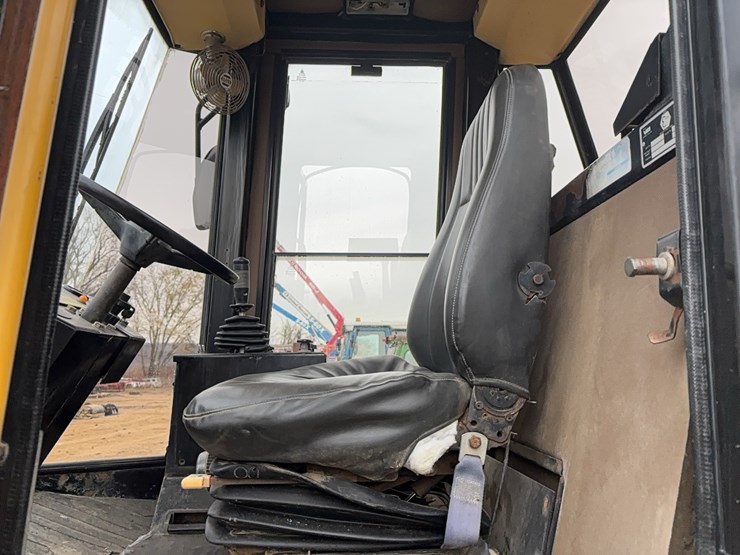 caterpillar-cs-583c-image-21