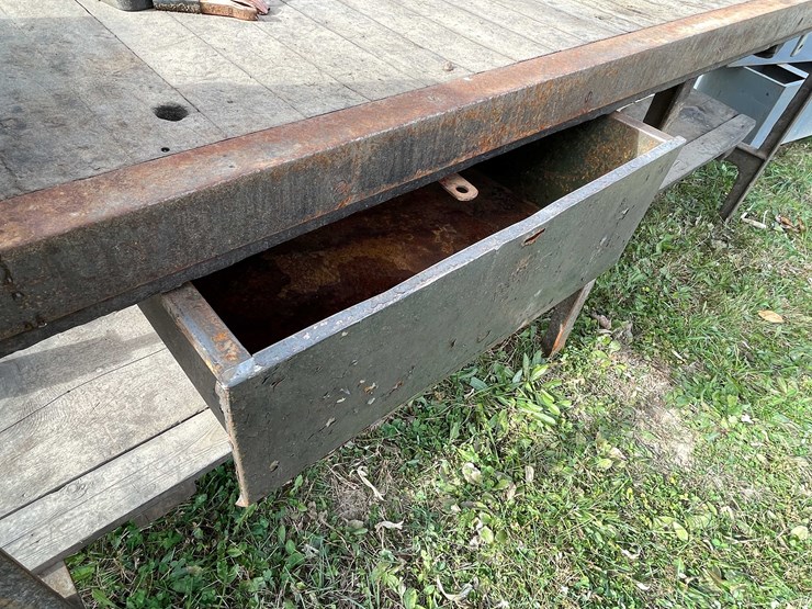 #3141-•-shop-bench-and-vice-image-5