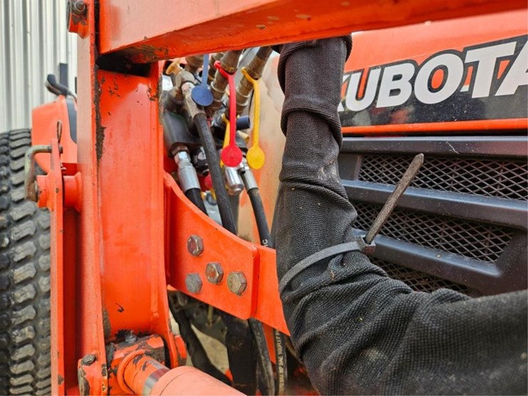 kubota-b7800-image-10