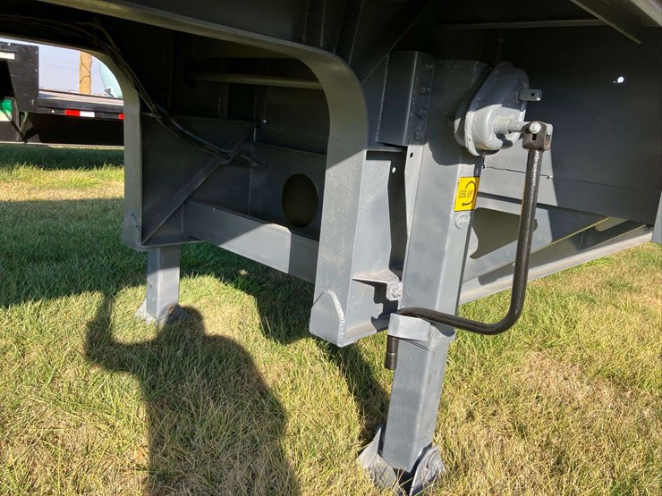 wade-43'-step-deck-trailer---80,000lb-gvw-image-12