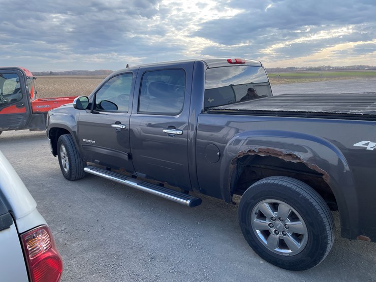 2010-gmc-1500-image-7