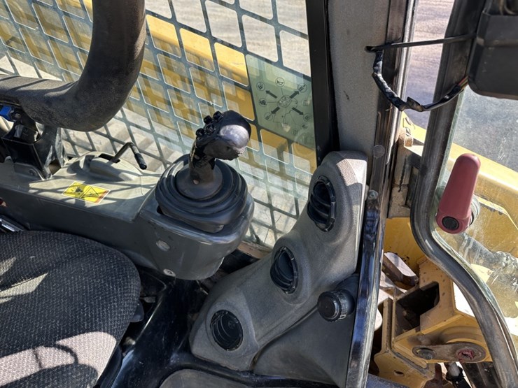 caterpillar-299d-image-25